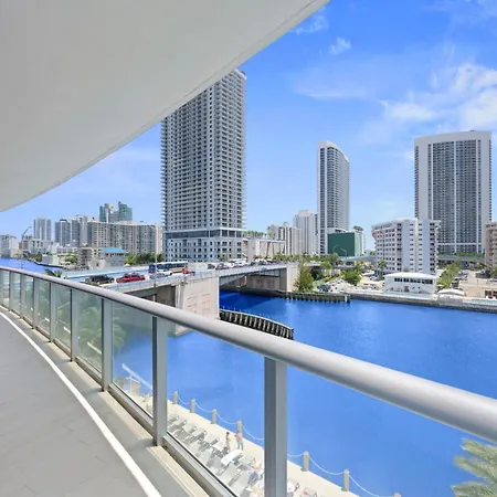 Hallandale Sky Water View Hallandale Beach Exterior photo