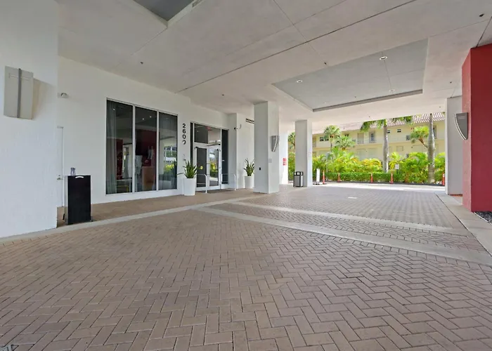 Hallandale Sky Water View