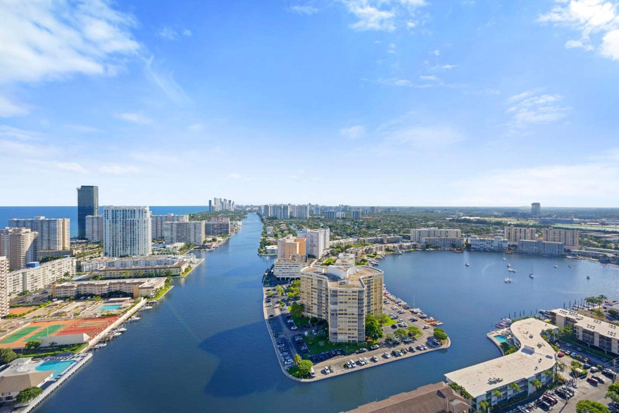 Apartment Hallandale Sky Water View Hallandale Beach