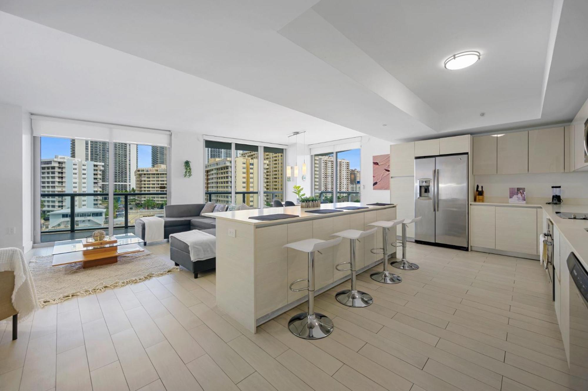 Appartement Hallandale Sky Water View *