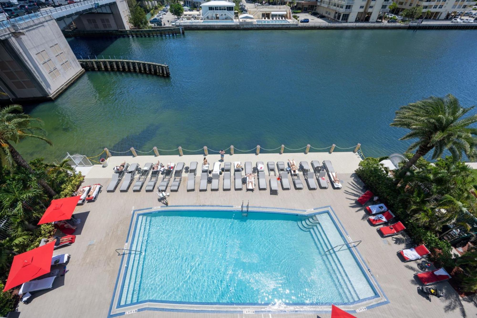 Hallandale Sky Water View Appartement *